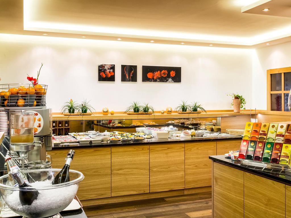 拉佩拉阿尔平与维塔尔酒店 奥蒂塞伊 外观 照片